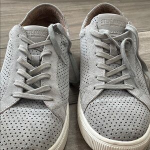 Steve Madden Men's Light Gray Suede Perforated Sneakers